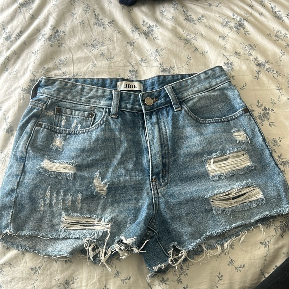 JBD light wash distressed jeans shorts